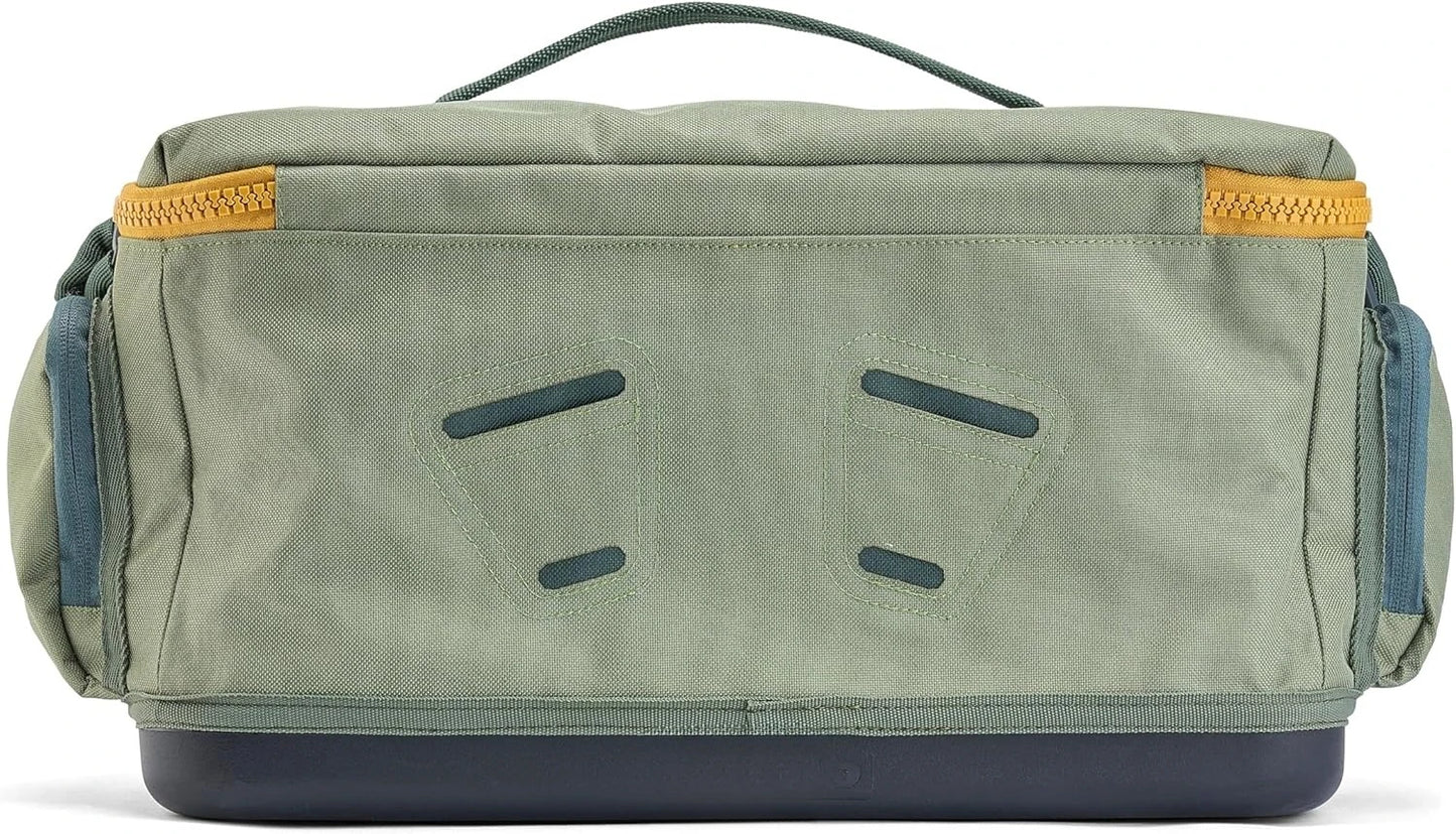 Weekend Series,WEEKEND 3700 TACKLE BAG: Embrace the next level of fishing convenience with a tackle bag designed