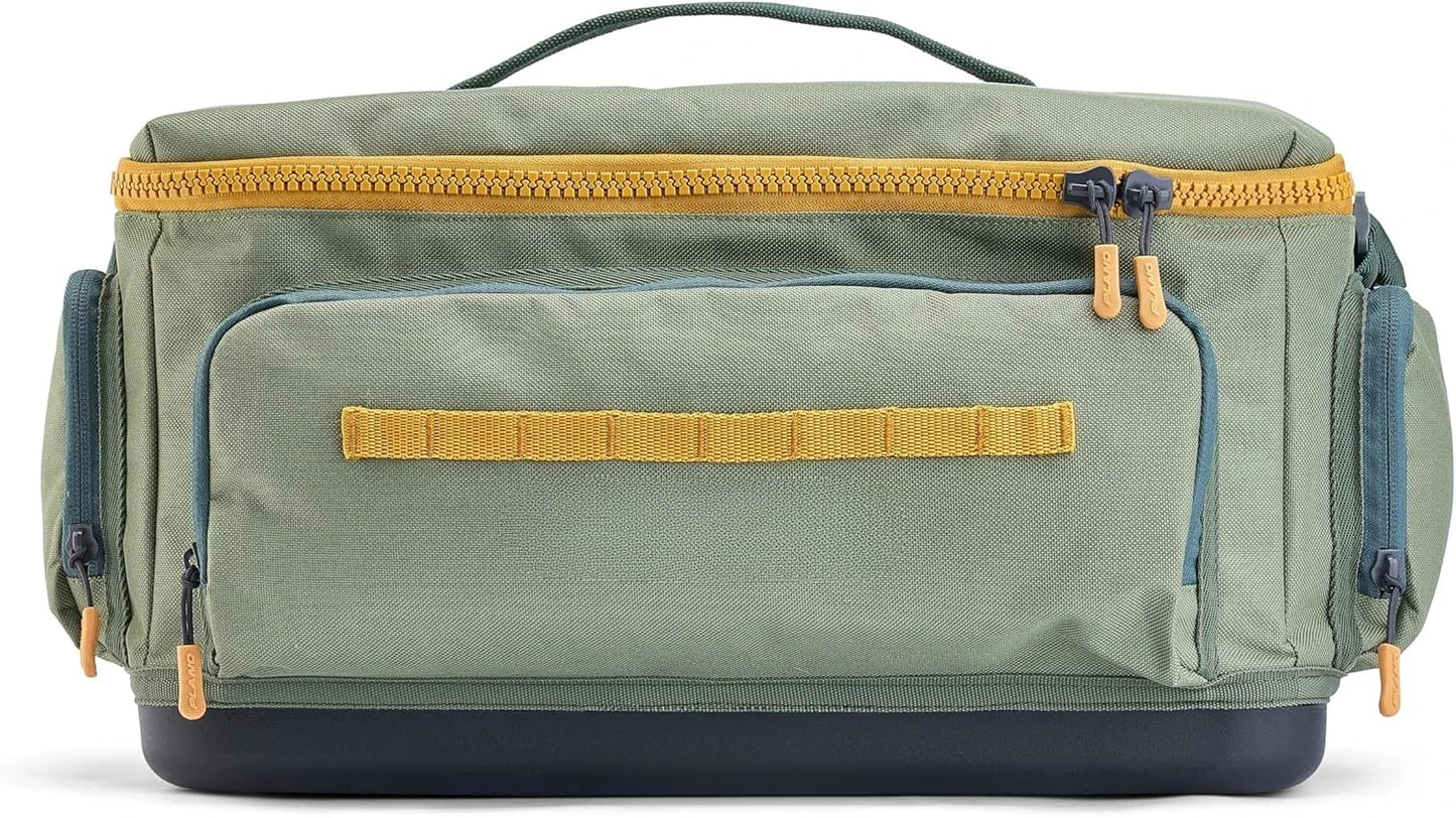 Weekend Series,WEEKEND 3700 TACKLE BAG: Embrace the next level of fishing convenience with a tackle bag designed
